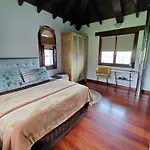 펜션 La Casa De Abajo 라네스