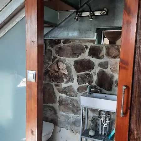 La Casa De Abajo بيت للعطل *