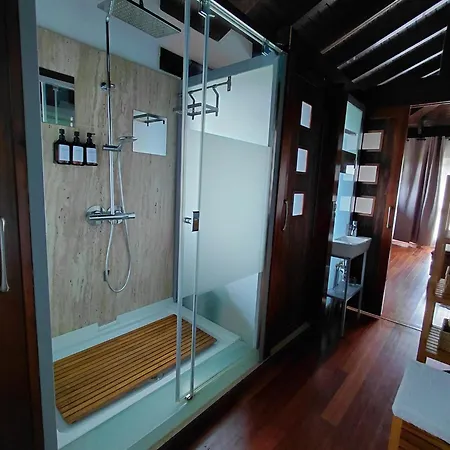 La Casa De Abajo Nyaraló