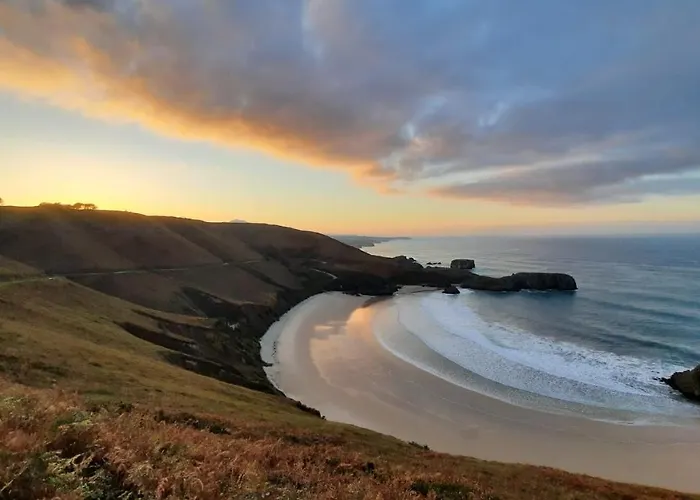 La Casa De Abajo Nyaraló *