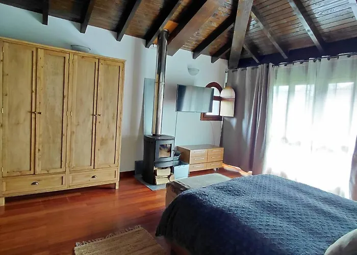 La Casa De Abajo Nyaraló *